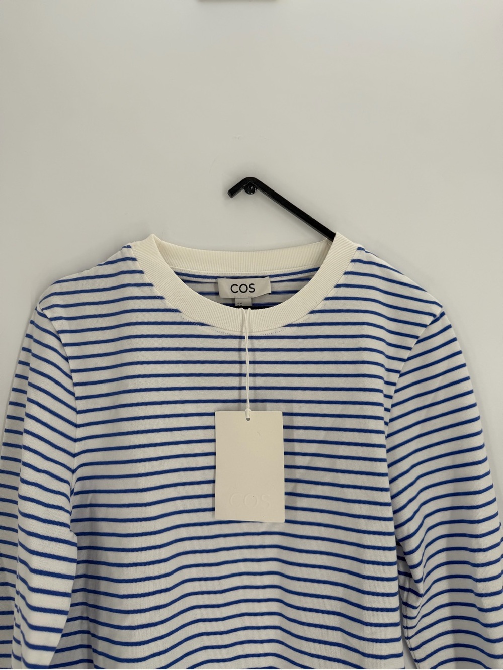 Cos Slim Fit Heavyweight Long Sleeve T-Shirt In White Deep Blue